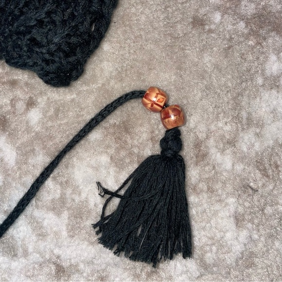 💋Bundle 4 items for $20. Add items with💋to bundle-all lips prints are eligible - Picture 6 of 12